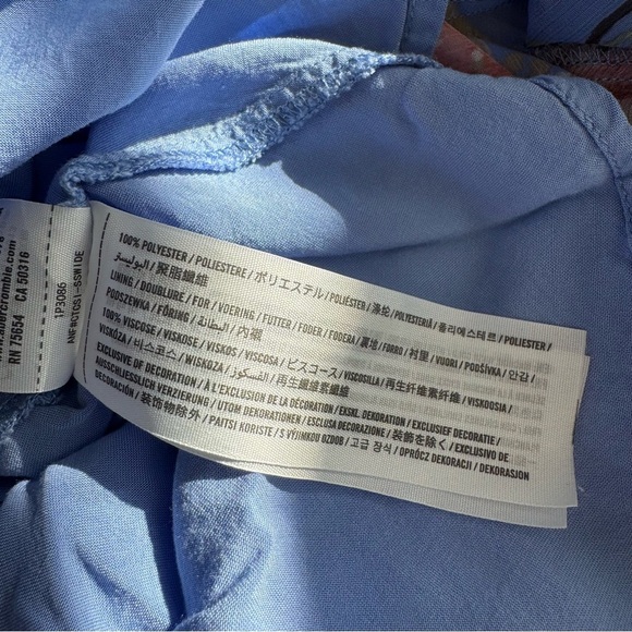 Abercrombie & Fitch Spaghetti Strap hydrangea Maxi Dress - Picture 8 of 9